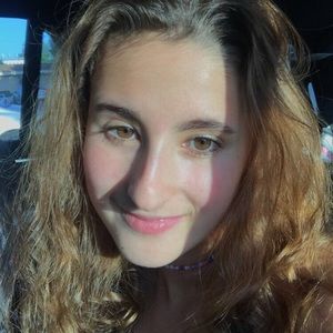 Meet your Posher, Sabina